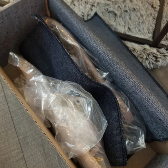 ☆SOLD ON MERCARI☆ Freebird Sandals - Picture 4 of 5